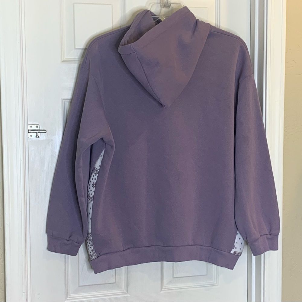 BOOHOO OVERSIZED BANDANA GUSSET CARGO HOODED SWEATSHIRT Size Medium - Picture 3 of 9